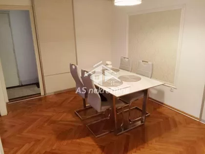 Skupština | 4zida.rs