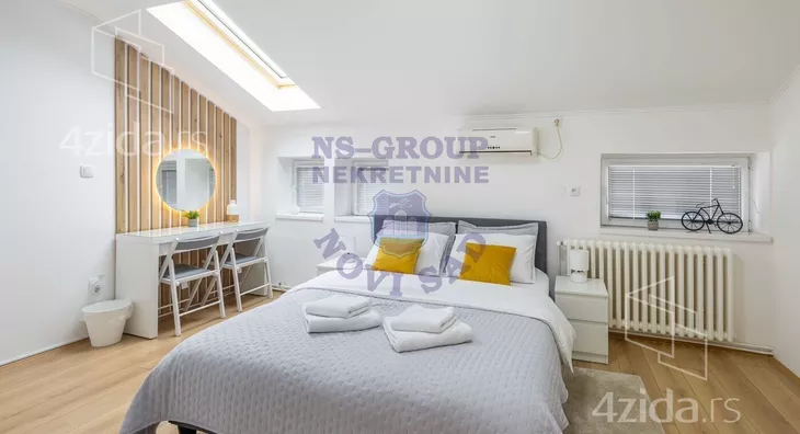 Sedmosoban stan | 4zida