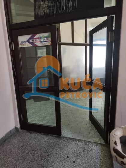 Trg revolucije | 4zida.rs