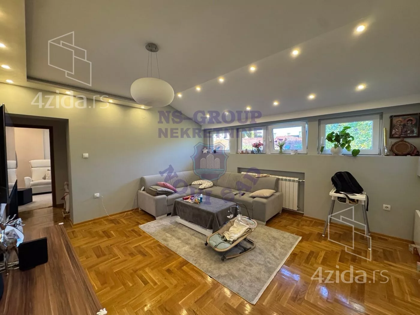 Petosoban stan | 4zida