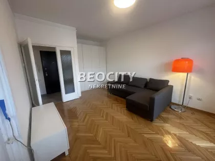 Desanke Maksimović | 4zida.rs