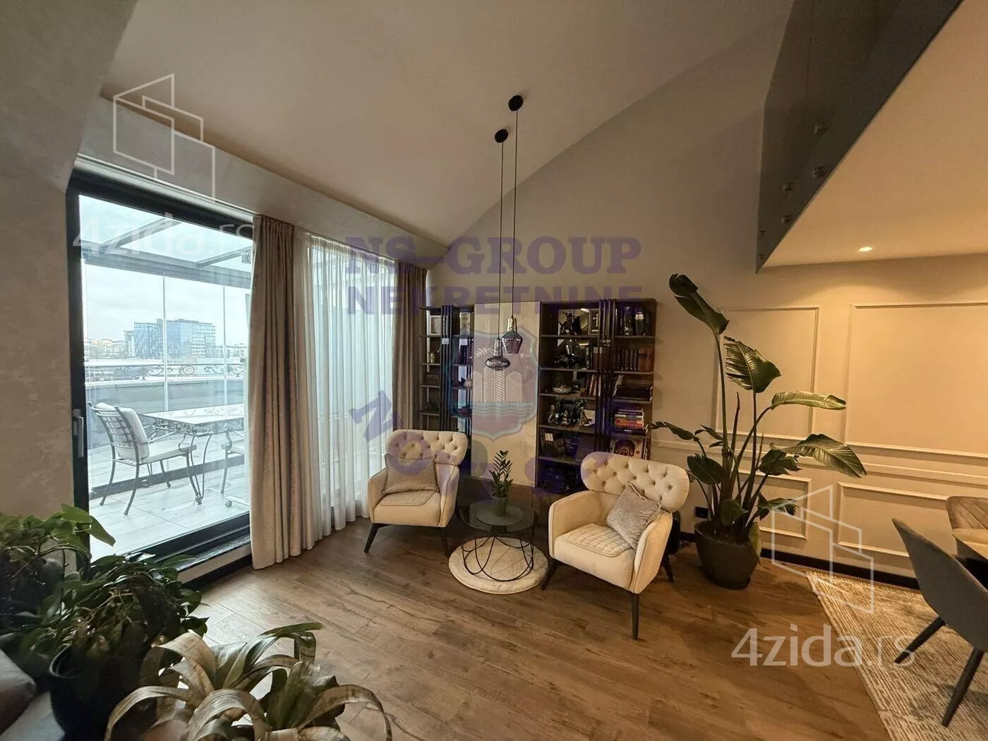 Četvorosoban stan | 4zida