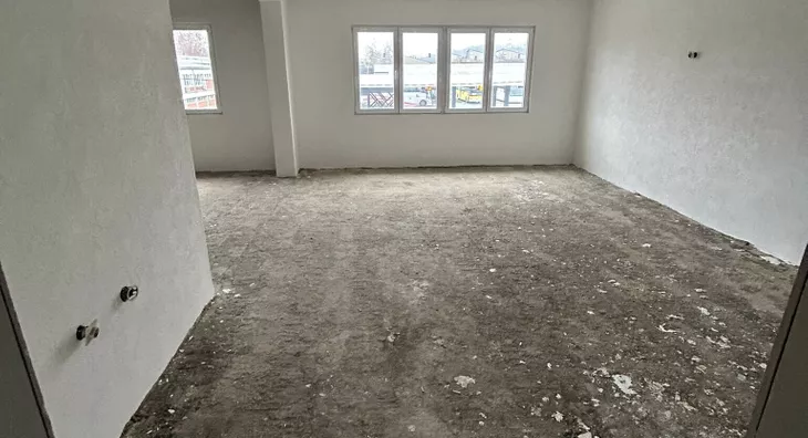 Poslovna zgrada | 4zida