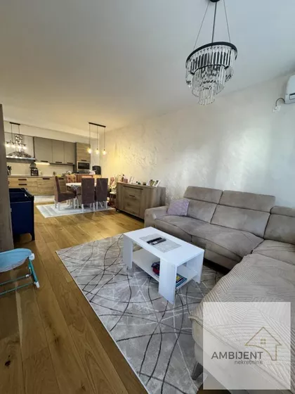 Novi Banovci | 4zida.rs