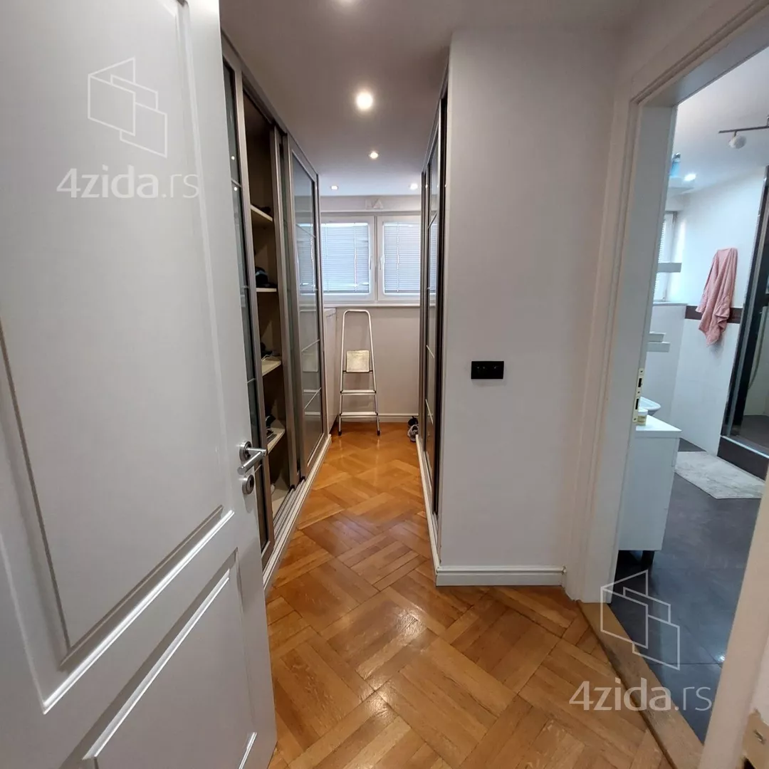 4-etažna kuća | 4zida