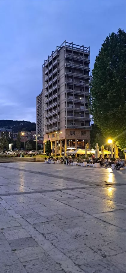 Trg Partizana 10 | 4zida.rs