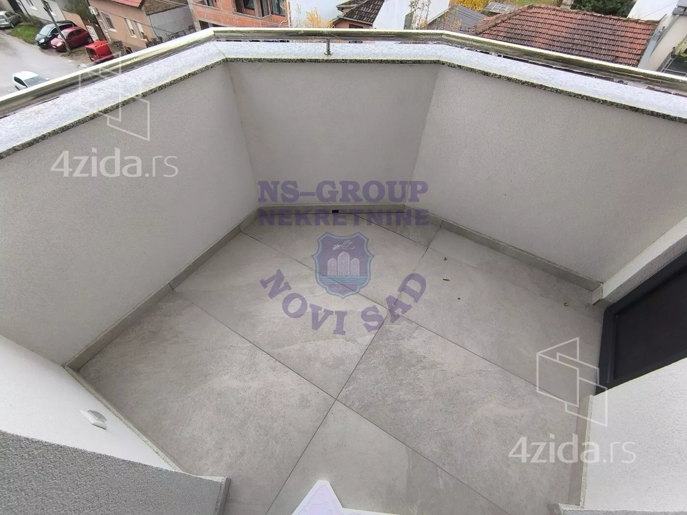 Petosoban stan | 4zida