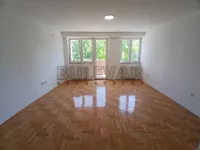 Dom Zdravlja, Medijana, Gradske lokacije, Niš | 4zida.rs