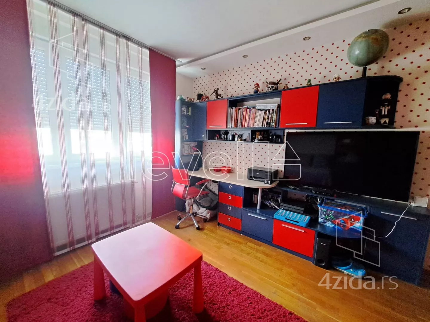 Petosoban stan | 4zida