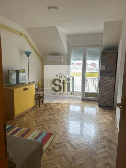 Železnička stanica | 4zida.rs