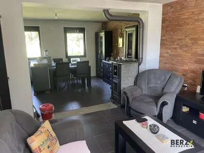 Banstol - Vikend Naselje | 4zida.rs