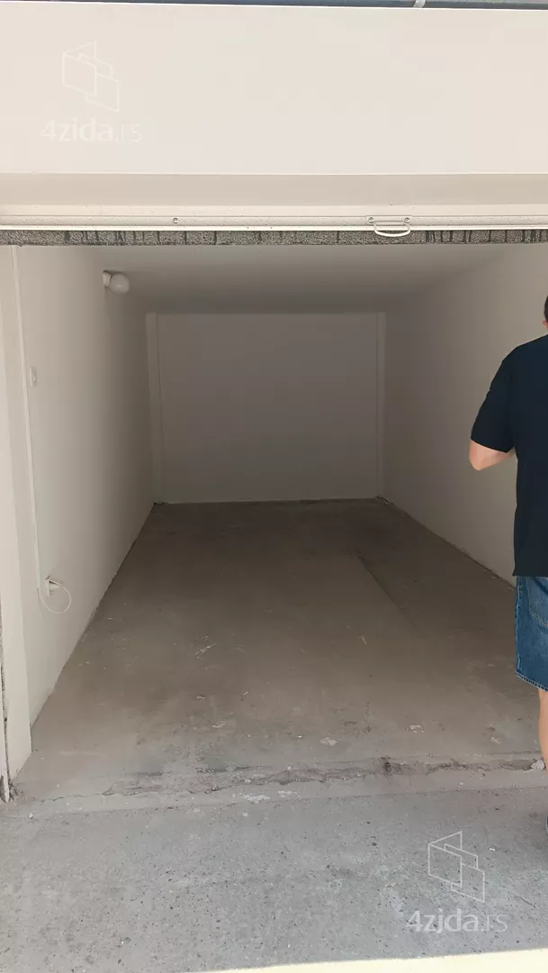 Garaža | 4zida