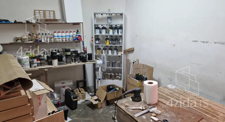 Poslovni prostor | 4zida