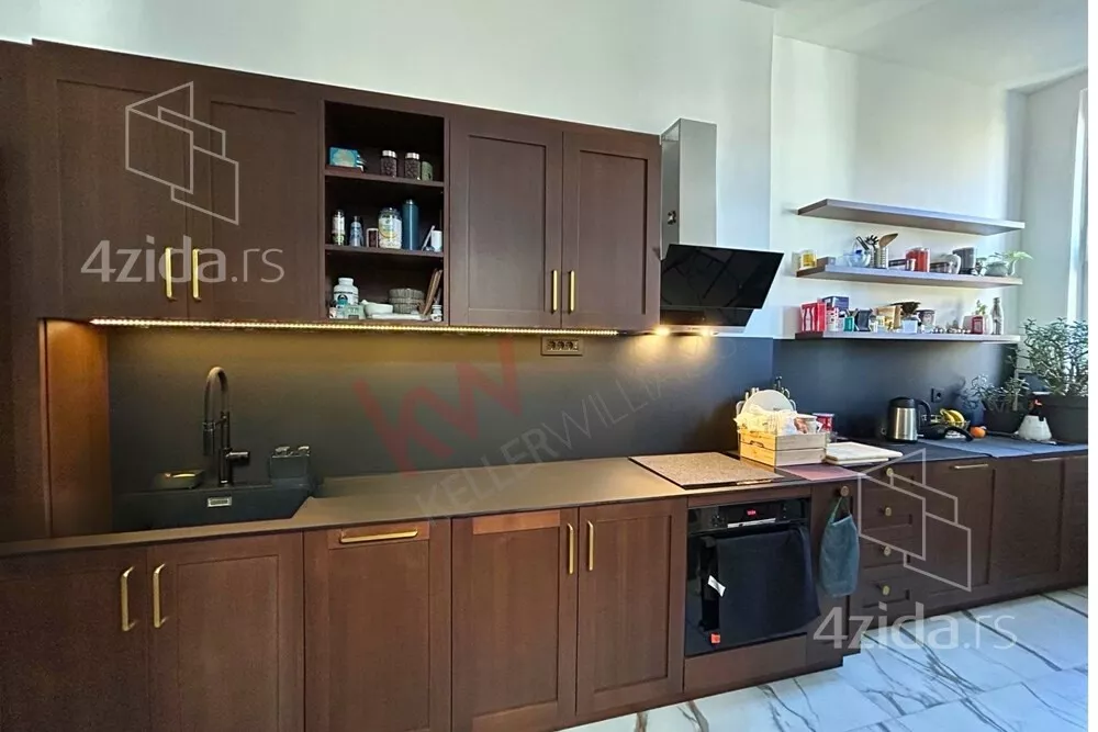 Petosoban stan | 4zida