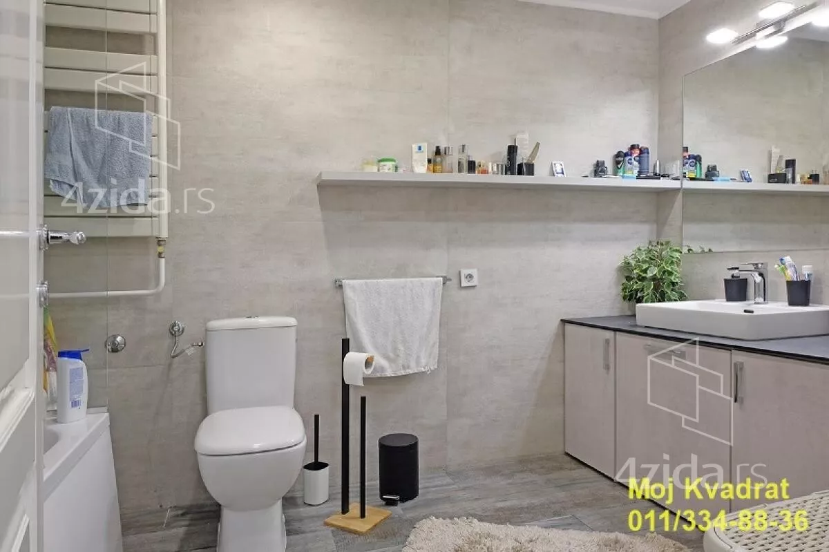 Petosoban stan | 4zida