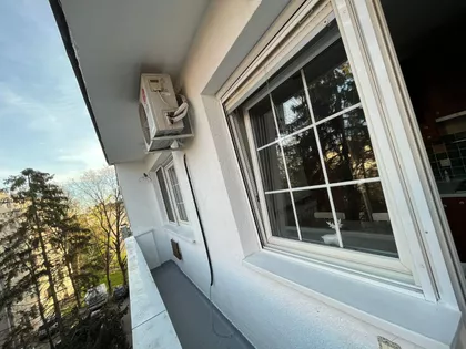 Vukov Spomenik | 4zida.rs