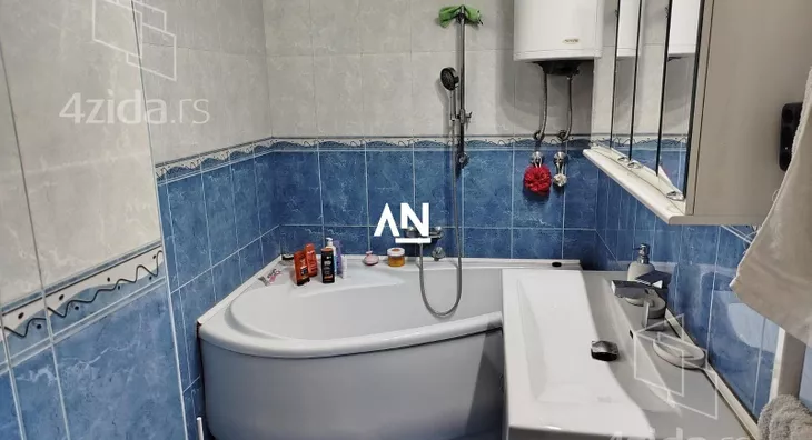 4-etažna kuća | 4zida