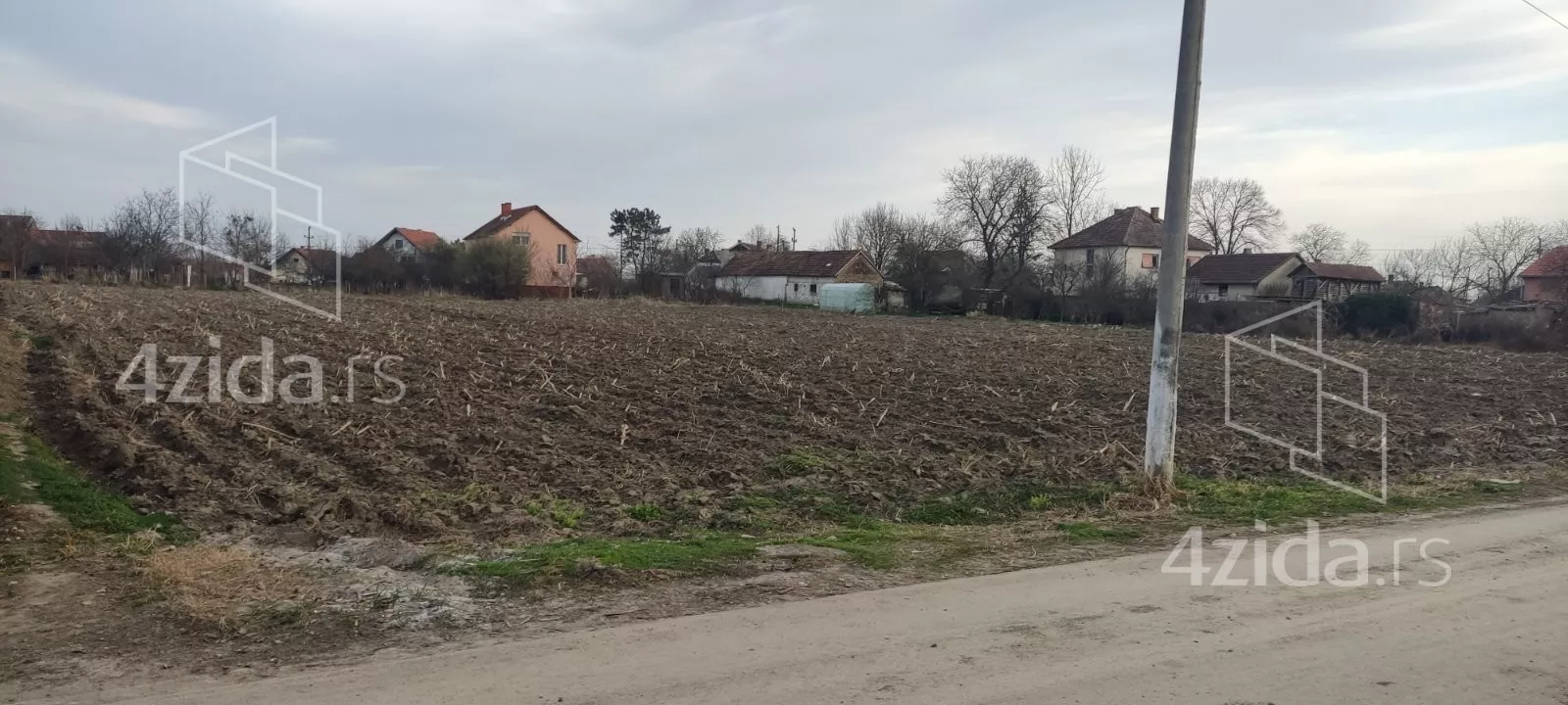 Građevinsko zemljište | 4zida