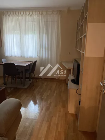 Cara Uroša | 4zida.rs