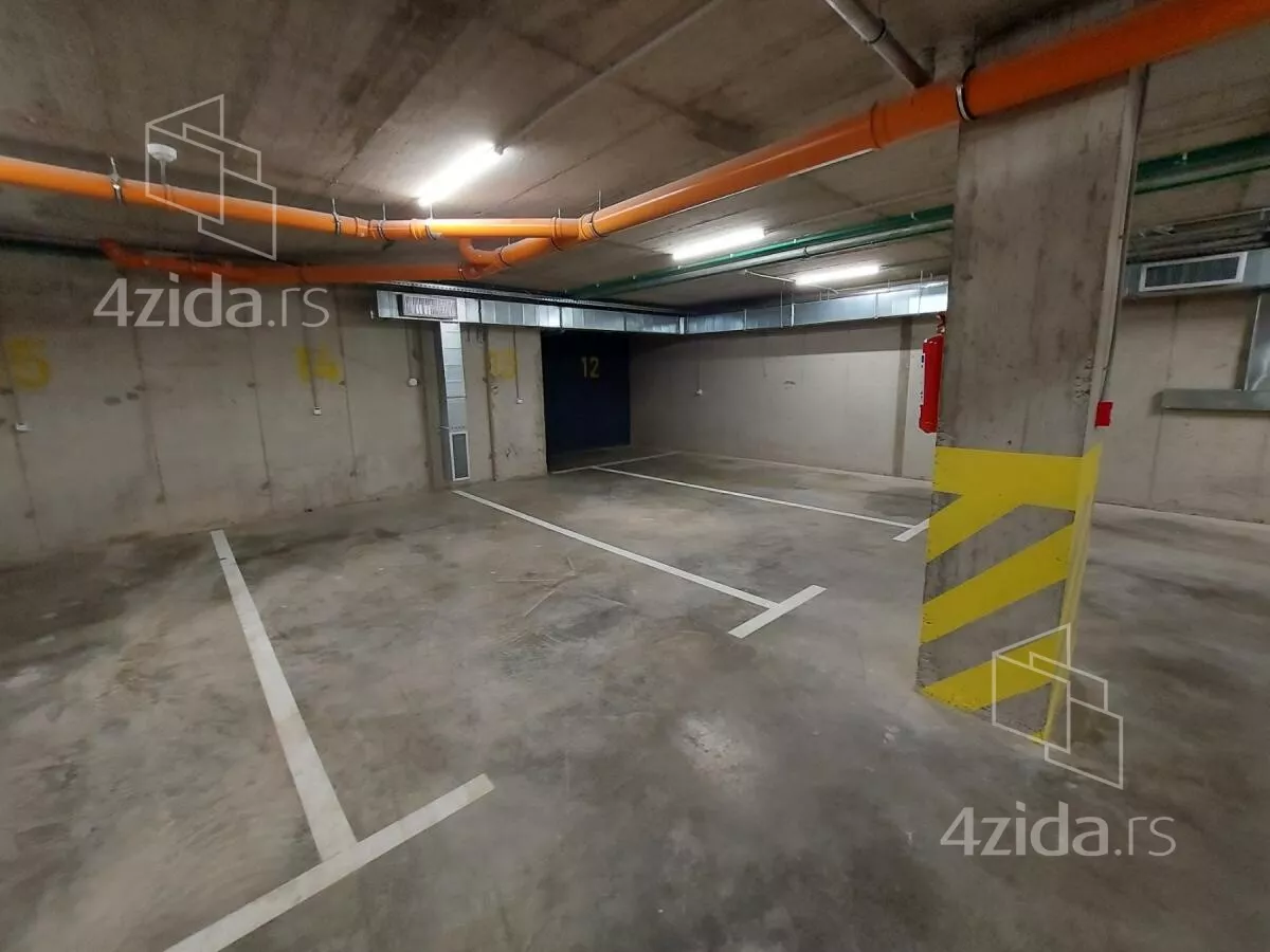 Poslovni prostor | 4zida