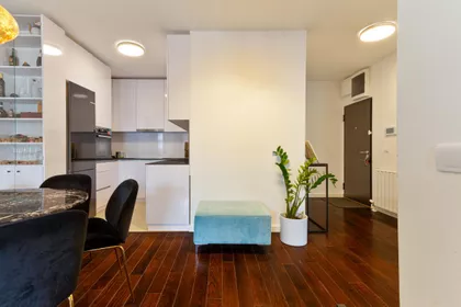 Crveni Krst Vračar | 4zida.rs