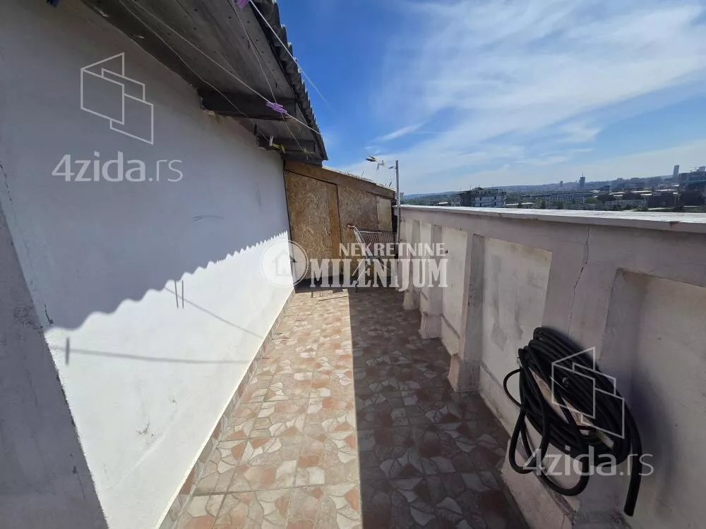 Troiposoban stan | 4zida