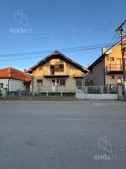 2-etažna kuća | 4zida