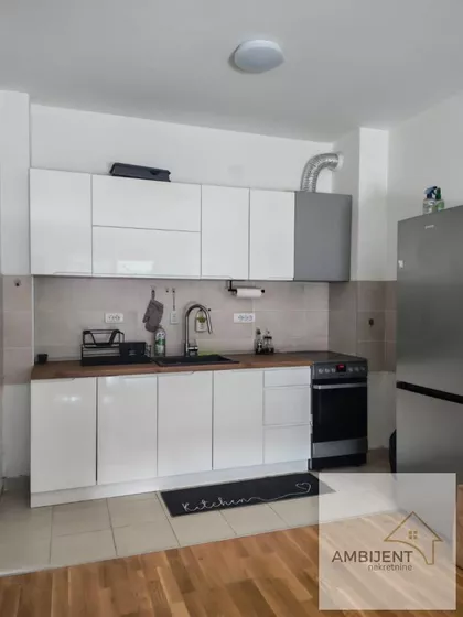 Novi Banovci | 4zida.rs