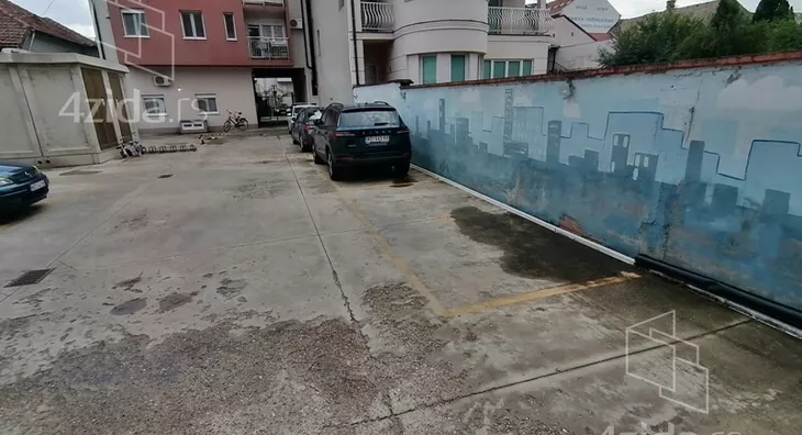 Parking | 4zida