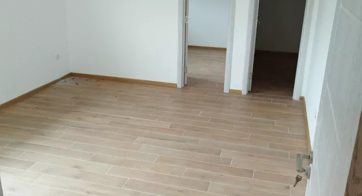 Sedmosoban stan | 4zida