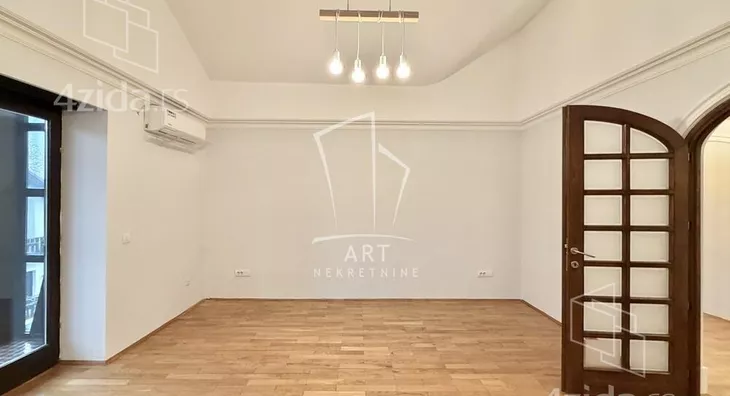 5-etažna kuća | 4zida