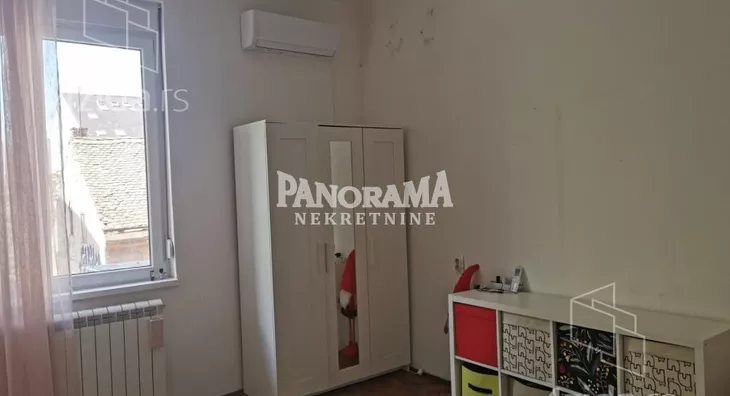 Četvoroiposoban stan | 4zida
