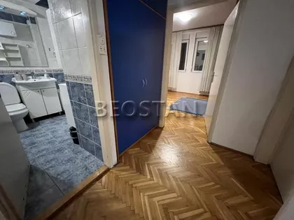 Pere Velimirovića | 4zida.rs