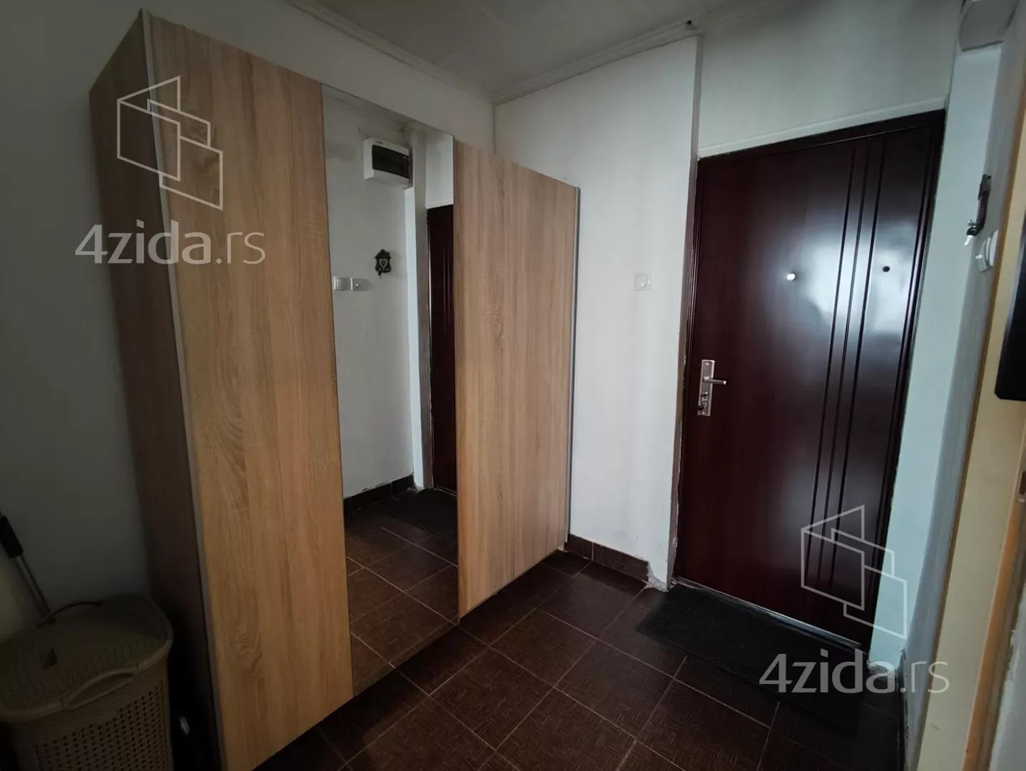 Garsonjera | 4zida