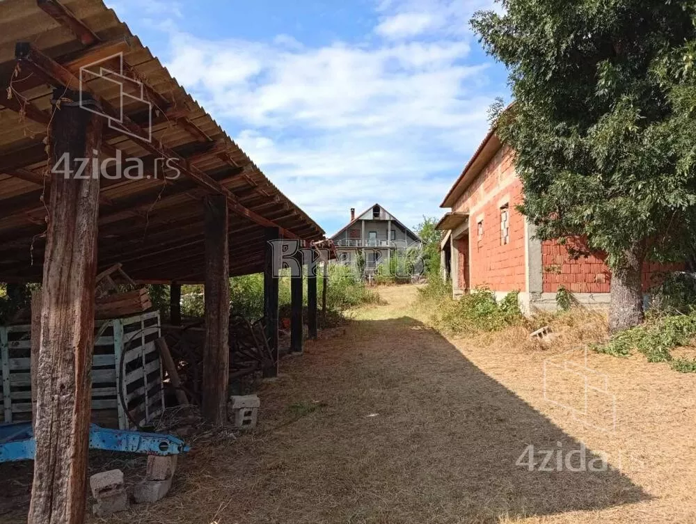 Građevinsko zemljište | 4zida