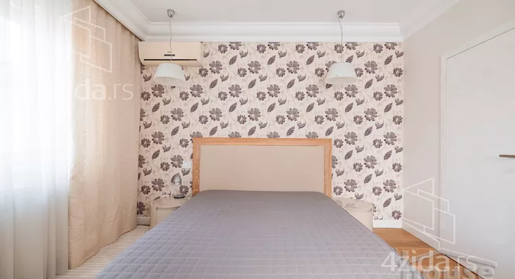 Šestosoban stan | 4zida