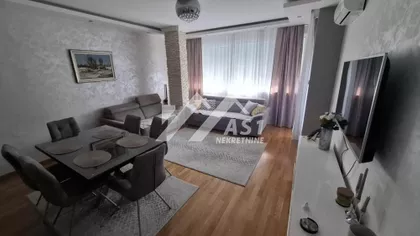 Jovana Hranilovića | 4zida.rs