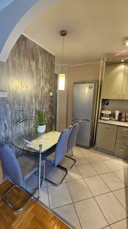 Braće Jovandić 15 | 4zida.rs