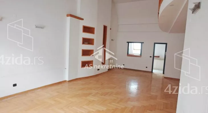 Šestosoban stan | 4zida