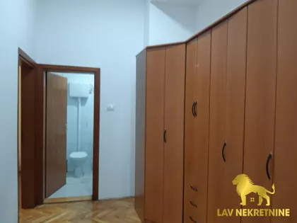 DANILA KIŠA | 4zida.rs