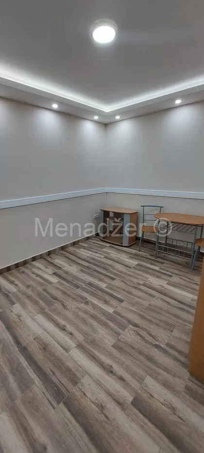 Vukov Spomenik | 4zida.rs