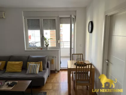 BULEVAR CARA LAZARA | 4zida.rs