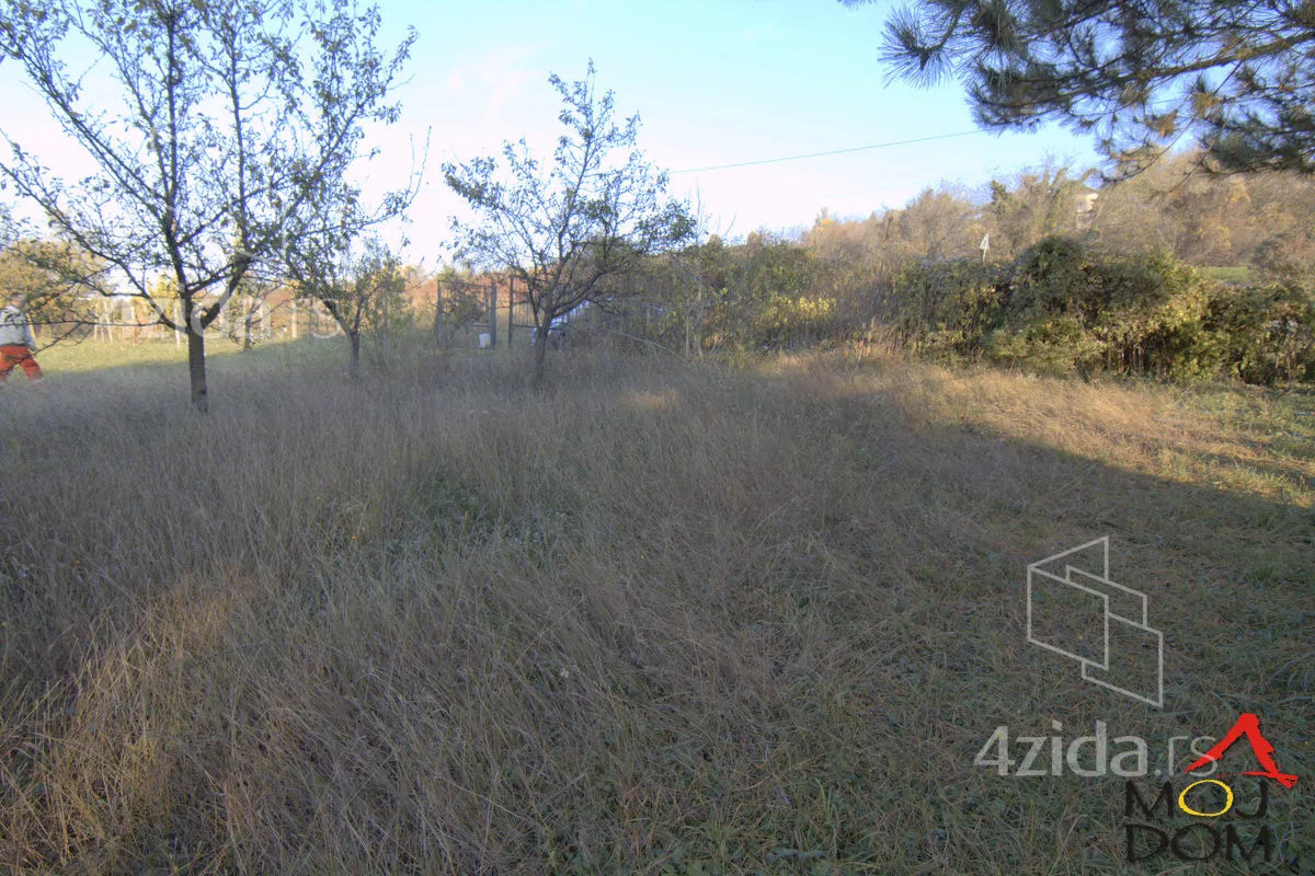 Plac | 4zida