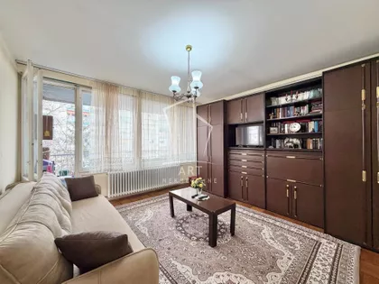 Ustanička | 4zida.rs