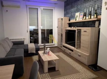 Adamovićevo Naselje | 4zida.rs