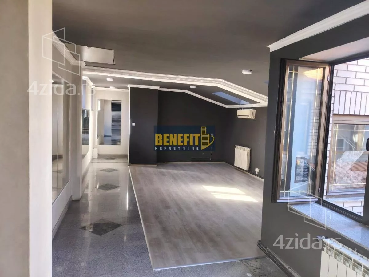 Poslovni prostor | 4zida