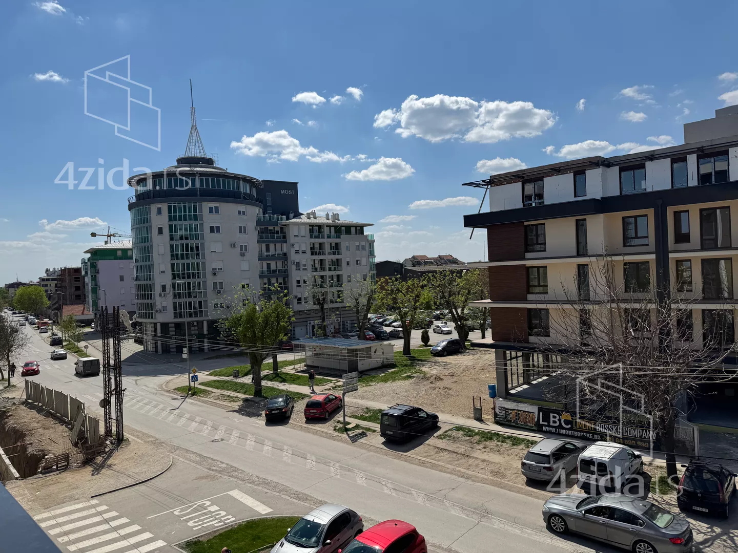 Jednoiposoban stan | 4zida