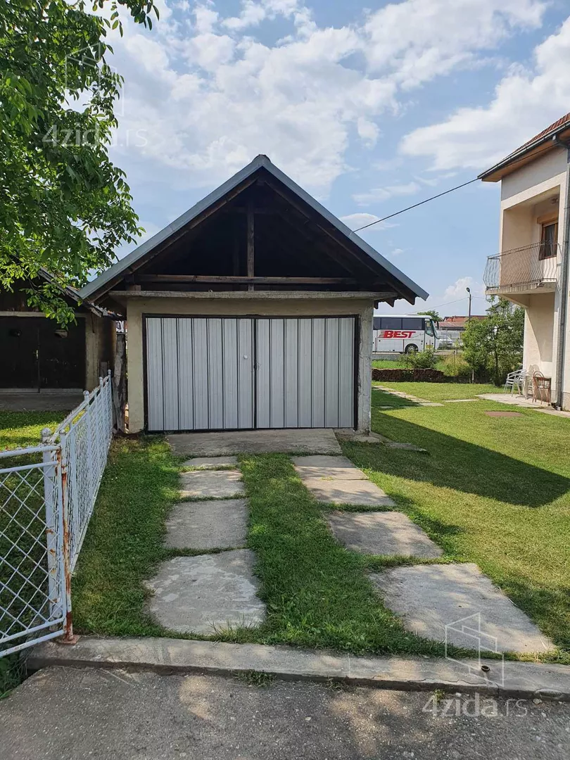 3-etažna kuća | 4zida