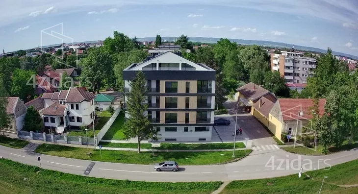 Četvorosoban stan | 4zida