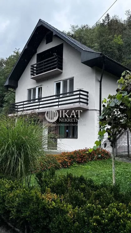 Zaselak Vasovići | 4zida.rs